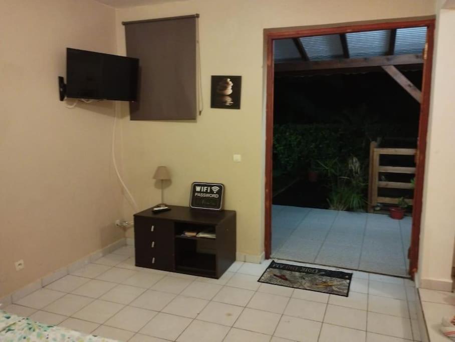 Studio Avec Une Vue Dominante 圣安尼 外观 照片